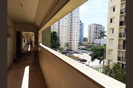 Apartamento para alugar com 79m², 2 quartos e 1 vaga Apartamento para alugar com 79m², 2 quartos e 1 vagaHall Elevador