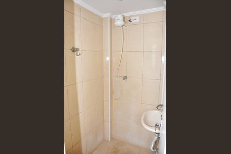 Apartamento para alugar com 79m², 2 quartos e 1 vaga Apartamento para alugar com 79m², 2 quartos e 1 vagaDetalhe - Banheiro da Área de Serviço