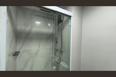 Banheiro de kitnet/studio à venda com 1 quarto, 25m² em Vila Mariana, São Paulo