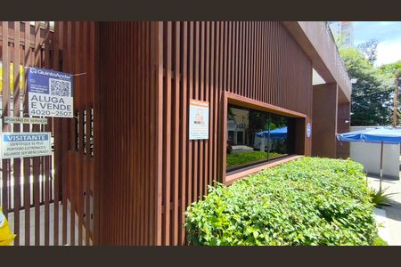 Studio à venda com 25m², 1 quarto e sem vaga Studio à venda com 25m², 1 quarto e sem vagaFachada + Plaquinha