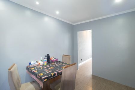 Casa para alugar com 111m², 3 quartos e 1 vagaHall