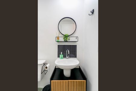 Studio para alugar com 25m², 1 quarto e sem vaga Studio para alugar com 25m², 1 quarto e sem vagaBanheiro