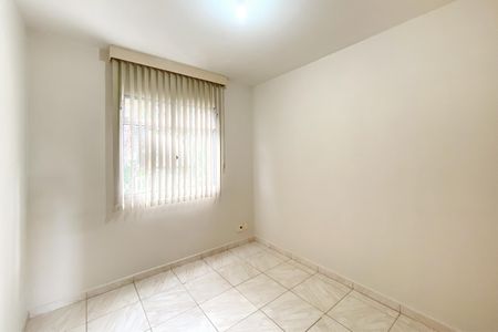 Apartamento à venda com 76m², 3 quartos e 2 vagasQuarto 2