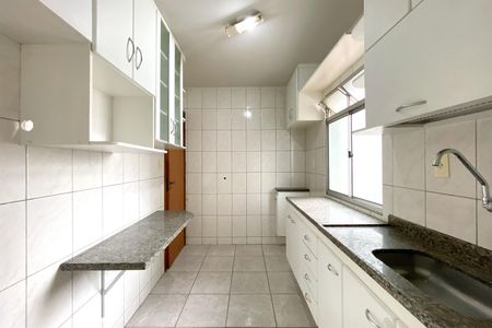 Apartamento à venda com 76m², 3 quartos e 2 vagasCozinha