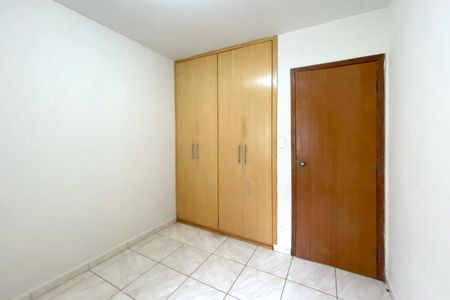 Apartamento à venda com 76m², 3 quartos e 2 vagasQuarto 2