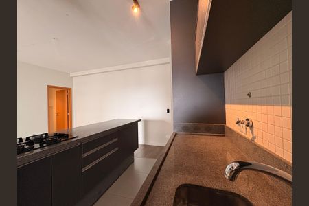 Apartamento à venda com 80m², 2 quartos e 2 vagasCozinha