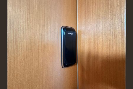 Apartamento à venda com 80m², 2 quartos e 2 vagasFechadura eletrônica 