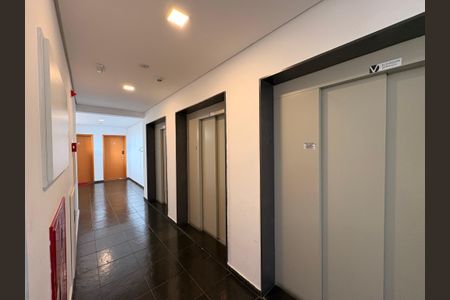 Apartamento à venda com 80m², 2 quartos e 2 vagasHall de entrada