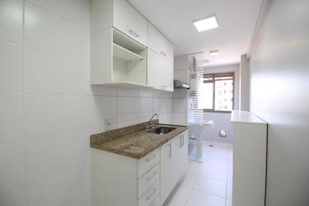 Apartamento para alugar com 67m², 2 quartos e 1 vagaCozinha