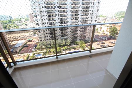 Apartamento para alugar com 67m², 2 quartos e 1 vagaVaranda