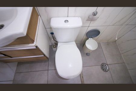 Casa para alugar com 80m², 2 quartos e 3 vagas Casa para alugar com 80m², 2 quartos e 3 vagasBanheiro