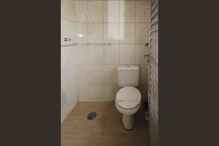 Apartamento para alugar com 80m², 2 quartos e 3 vagas Apartamento para alugar com 80m², 2 quartos e 3 vagasBanheiro da Suite