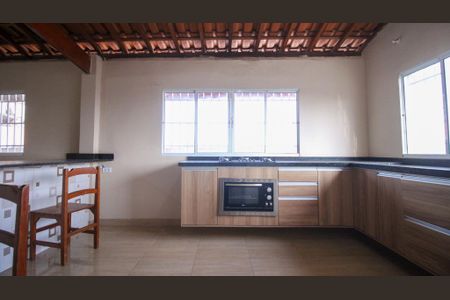 Casa para alugar com 80m², 2 quartos e 3 vagas Casa para alugar com 80m², 2 quartos e 3 vagasCozinha
