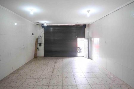 Casa para alugar com 80m², 2 quartos e 3 vagas