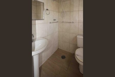 Apartamento para alugar com 80m², 2 quartos e 3 vagas Apartamento para alugar com 80m², 2 quartos e 3 vagasBanheiro da Suite