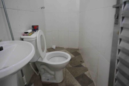 Apartamento para alugar com 80m², 2 quartos e 3 vagas Apartamento para alugar com 80m², 2 quartos e 3 vagasBanheiro da Garagem