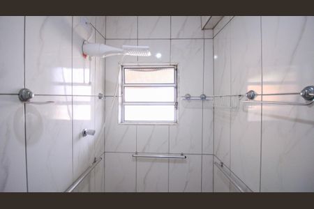 Casa para alugar com 80m², 2 quartos e 3 vagas Casa para alugar com 80m², 2 quartos e 3 vagasBanheiro