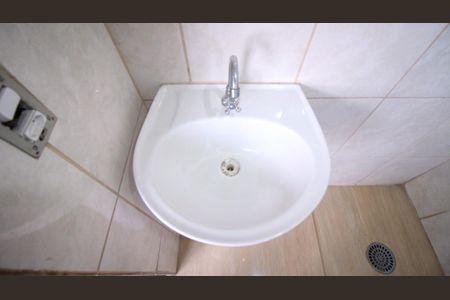 Casa para alugar com 80m², 2 quartos e 3 vagas Casa para alugar com 80m², 2 quartos e 3 vagasBanheiro da Suíte