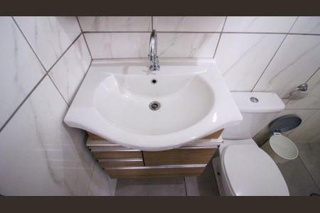 Casa para alugar com 80m², 2 quartos e 3 vagas Casa para alugar com 80m², 2 quartos e 3 vagasBanheiro