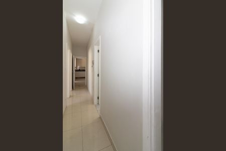 Casa de condomínio para alugar com 100m², 3 quartos e 1 vagaCorredor