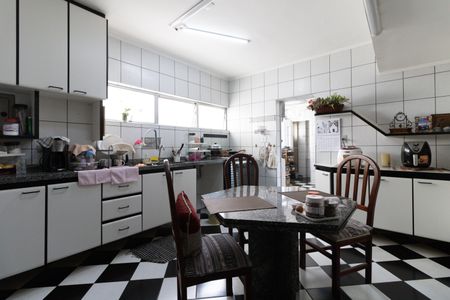 Apartamento à venda com 113m², 2 quartos e 1 vagaCozinha 