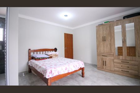 Casa à venda com 2 quartos, 150m² em Vila Antonieta, São Paulo