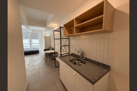 Kitnet/Studio para alugar com 1 quarto, 26m² em República, São Paulo