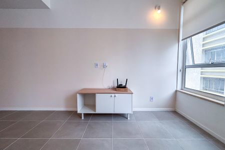 Apartamento para alugar com 2 quartos, 50m² em República, São Paulo