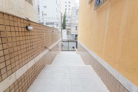 Apartamento à venda com 180m², 4 quartos e 4 vagas Apartamento à venda com 180m², 4 quartos e 4 vagasHall de entrada