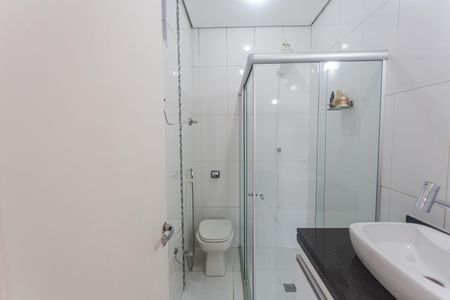 Apartamento à venda com 180m², 4 quartos e 4 vagas Apartamento à venda com 180m², 4 quartos e 4 vagasBanheiro Social