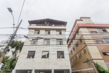 Apartamento à venda com 180m², 4 quartos e 4 vagas Apartamento à venda com 180m², 4 quartos e 4 vagasFachada