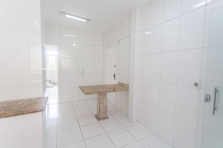 Apartamento à venda com 180m², 4 quartos e 4 vagas Apartamento à venda com 180m², 4 quartos e 4 vagasCozinha