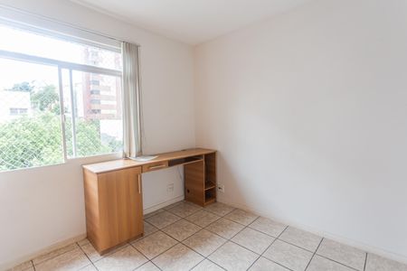 Apartamento à venda com 180m², 4 quartos e 4 vagas Apartamento à venda com 180m², 4 quartos e 4 vagasQuarto 3