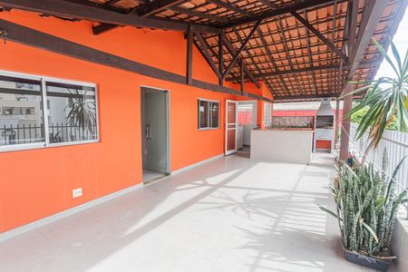 Apartamento à venda com 180m², 4 quartos e 4 vagas Apartamento à venda com 180m², 4 quartos e 4 vagasCobertura