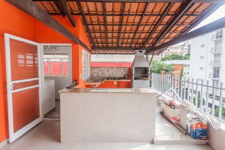 Apartamento à venda com 180m², 4 quartos e 4 vagas Apartamento à venda com 180m², 4 quartos e 4 vagasCobertura