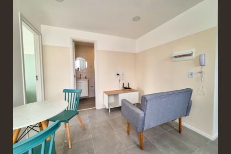 Sala de apartamento para alugar com 2 quartos, 87m² em República, São Paulo