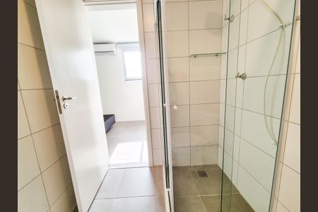 Banheiro de apartamento para alugar com 2 quartos, 89m² em República, São Paulo