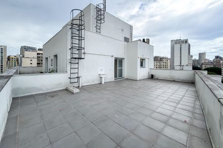 Varanda Quarto 1 de apartamento para alugar com 1 quarto, 89m² em República, São Paulo