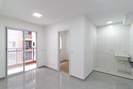 Sala de apartamento para alugar com 2 quartos, 38m² em Vila Isa, São Paulo