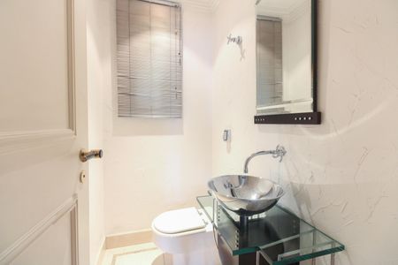 Apartamento à venda com 280m², 3 quartos e 3 vagasLavabo 