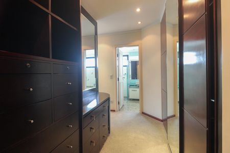 Apartamento à venda com 280m², 3 quartos e 3 vagasSuíte 1