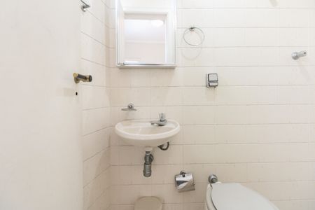 Apartamento à venda com 280m², 3 quartos e 3 vagasÁrea de Serviço - Quarto e Banheiro de Serviço 