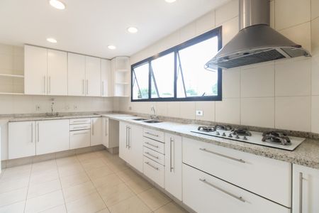 Apartamento à venda com 280m², 3 quartos e 3 vagasCozinha 