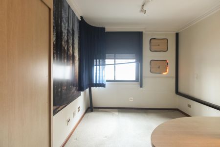Apartamento à venda com 280m², 3 quartos e 3 vagasSuíte 3