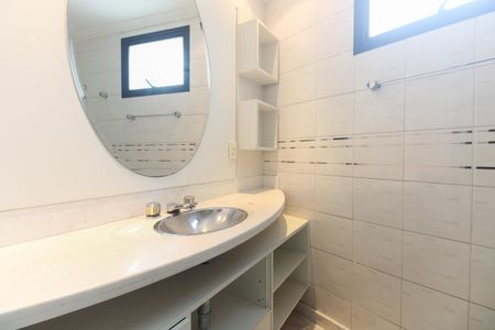 Apartamento à venda com 280m², 3 quartos e 3 vagasBanheiro Suíte 3