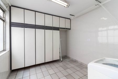 Apartamento à venda com 70m², 2 quartos e 1 vagaÁrea de Serviço