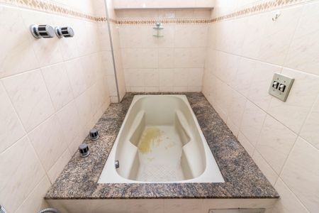 Apartamento à venda com 70m², 2 quartos e 1 vagaBanheiro