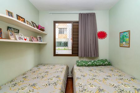 Apartamento à venda com 130m², 3 quartos e 2 vagasQuarto 3