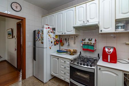 Apartamento à venda com 130m², 3 quartos e 2 vagasCozinha