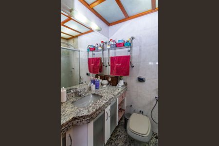 Apartamento à venda com 130m², 3 quartos e 2 vagasBanheiro da Suíte